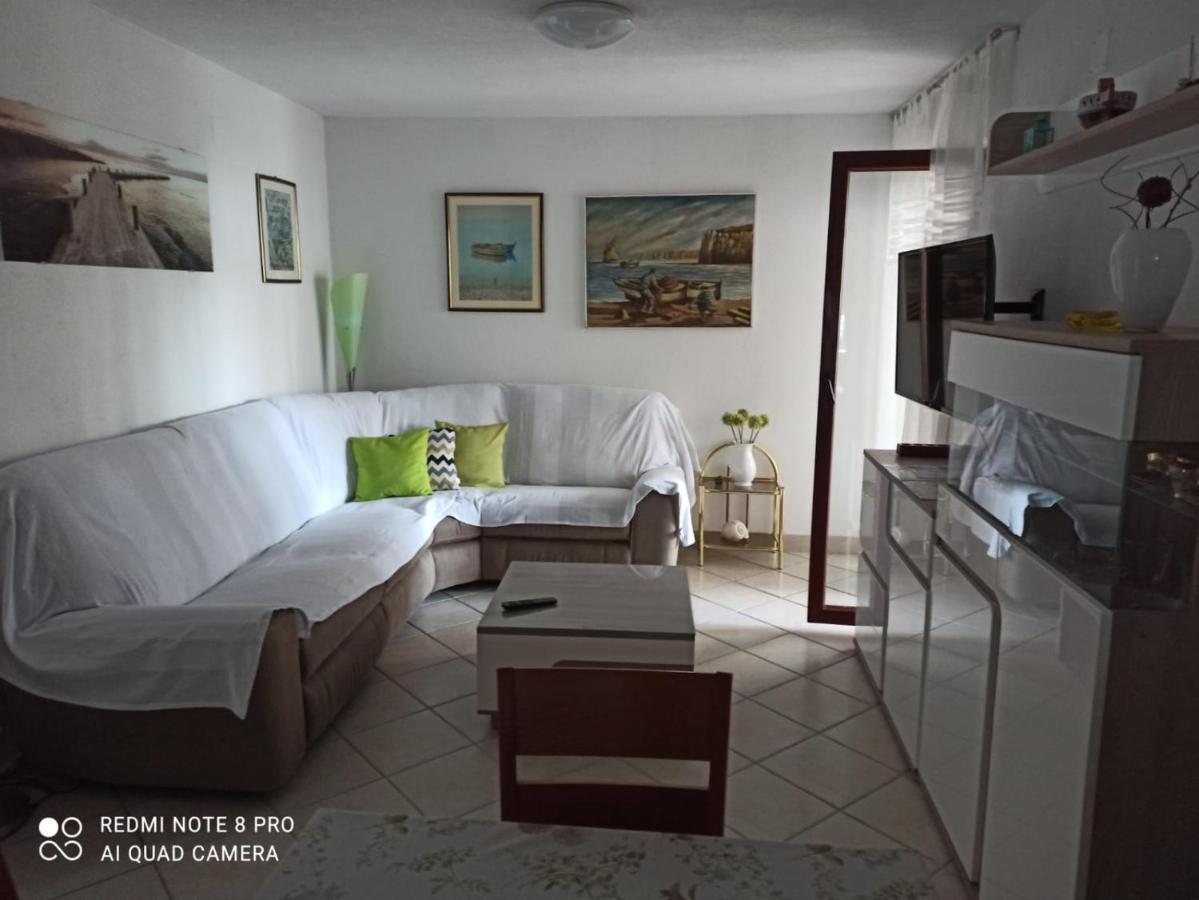 Apartman Robertino 1966 Makarska Bagian luar foto